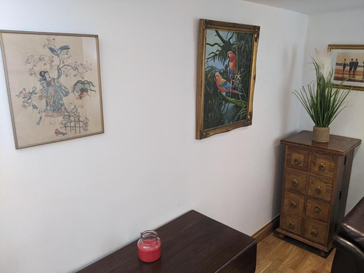 Whitby House Retreat Sleeps 12 Apartment Sleights Bagian luar foto