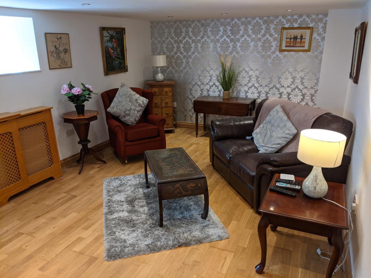 Whitby House Retreat Sleeps 12 Apartment Sleights Bagian luar foto