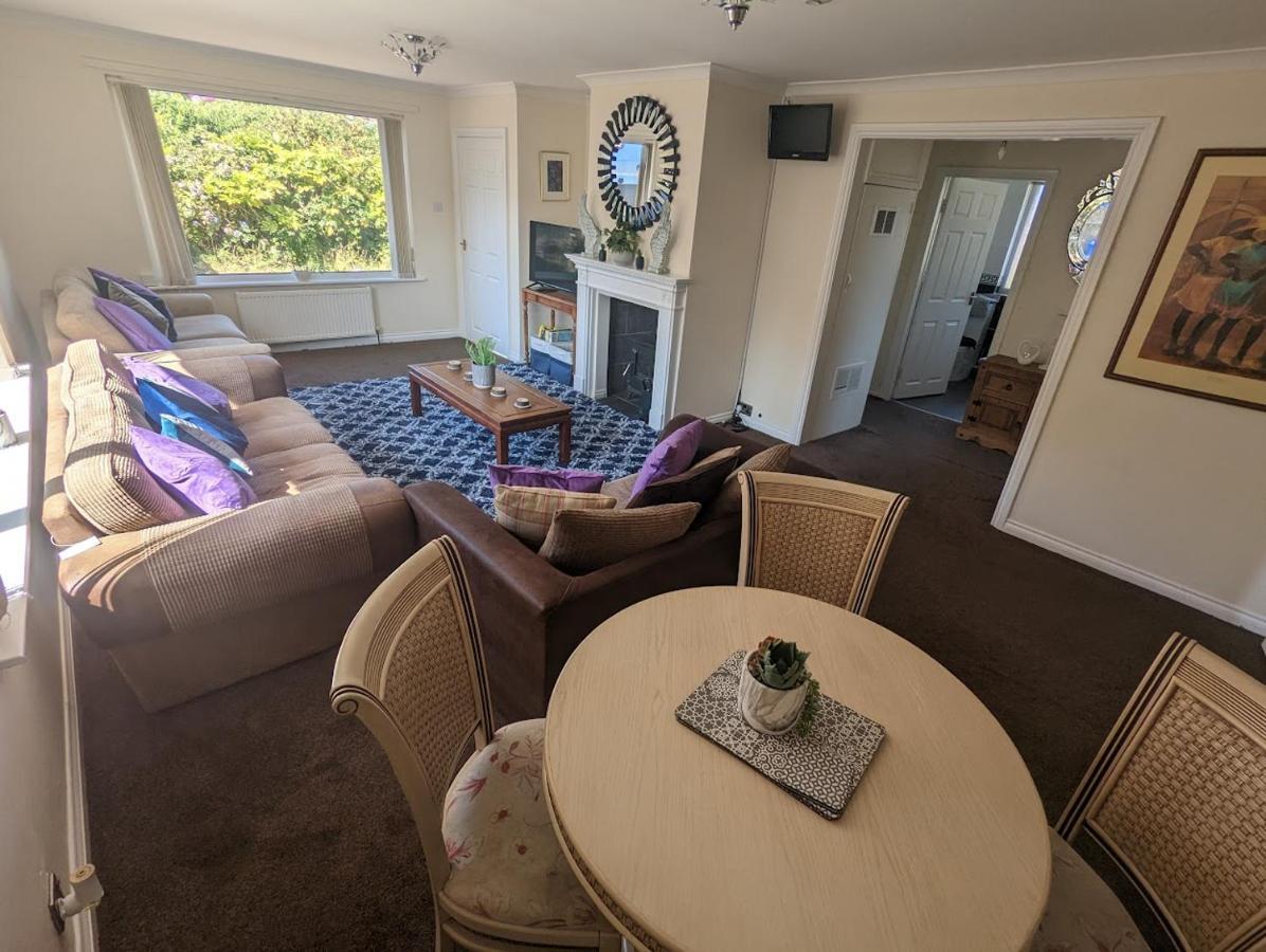 Whitby House Retreat Sleeps 12 Apartment Sleights Bagian luar foto